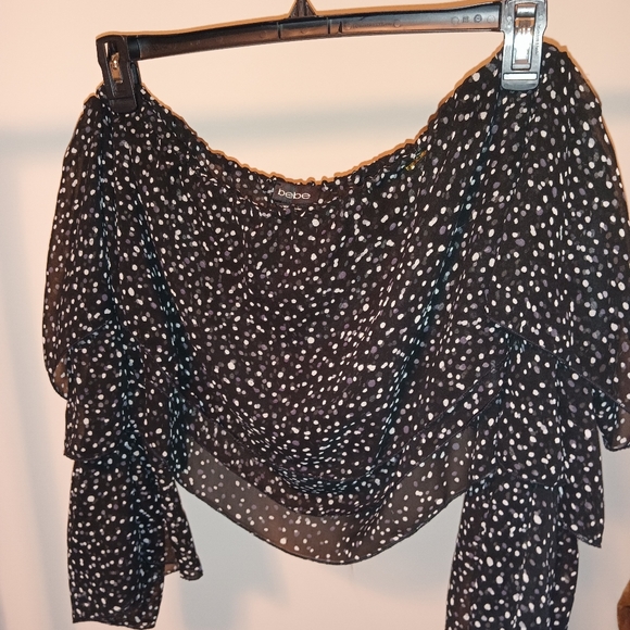 BEBE Black Grey White Polka Dots Long Sleeve Off The Shoulder Blouse - Picture 5 of 5